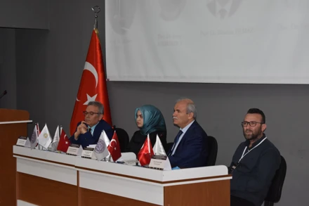 “Dünya her yönüyle Mevlana’yı ve eserlerini inceliyor” Mevlana’nın Selçuklu Dünyası sempozyumu gerçekleştirildi